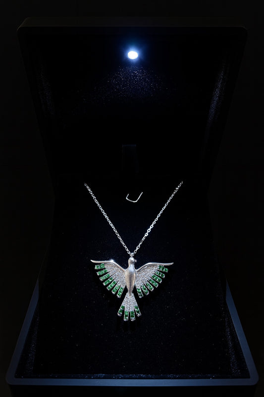 Yeşil Taşlı Anka Kuşu Kolye – 925 Ayar Gümüş Zarif Tasarım