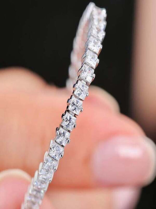 Özel Işıklı Kutusunda) Işıltılı Taşlı Gümüş Kadın Bileklik – Pırlanta Montürlü Su Yolu Model