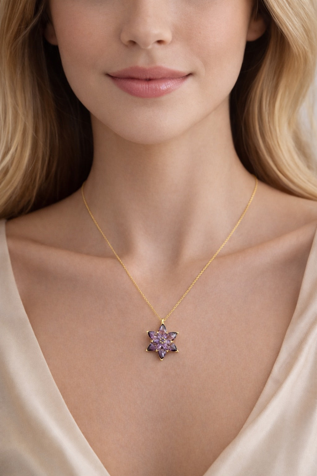 Zarif Tasarım Mor Taşlı Lotus Çiçeği Gümüş Kolye