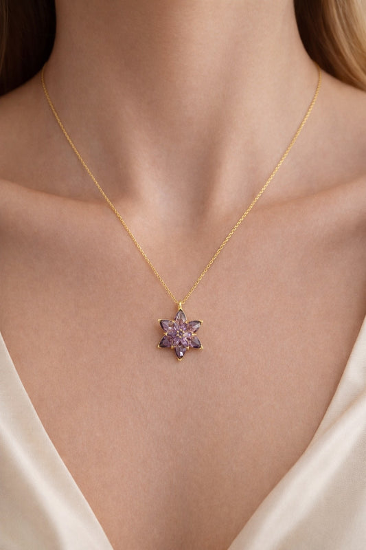 Zarif Tasarım Mor Taşlı Lotus Çiçeği Gümüş Kolye